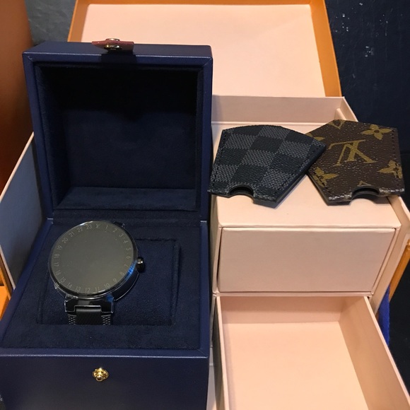 Louis Vuitton Smart Watch - Picture 2 of 3